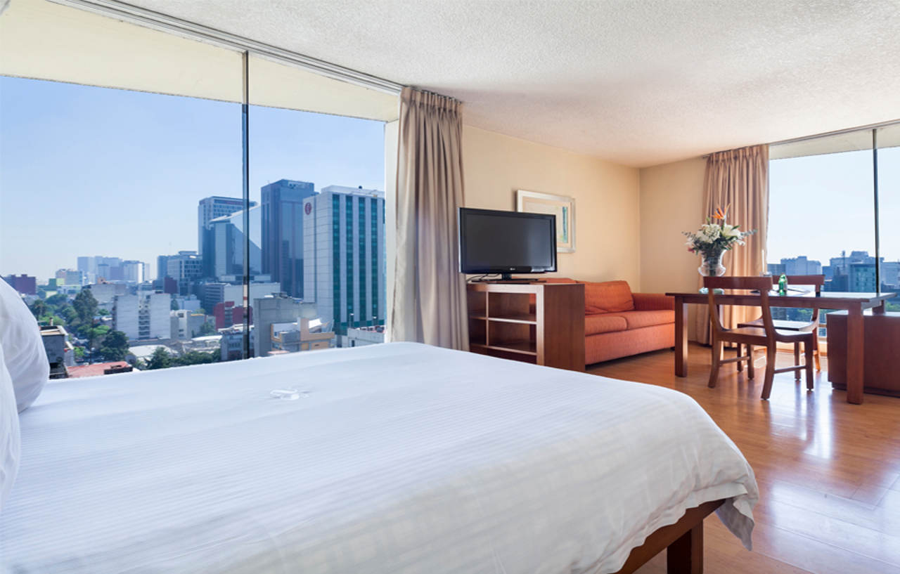 Exe Suites San Marino Mexico City Ngoại thất bức ảnh A typical guest room at the hotel